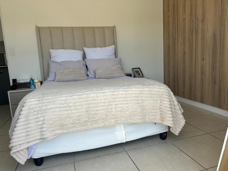 To Let 1 Bedroom Property for Rent in Sandown Western Cape